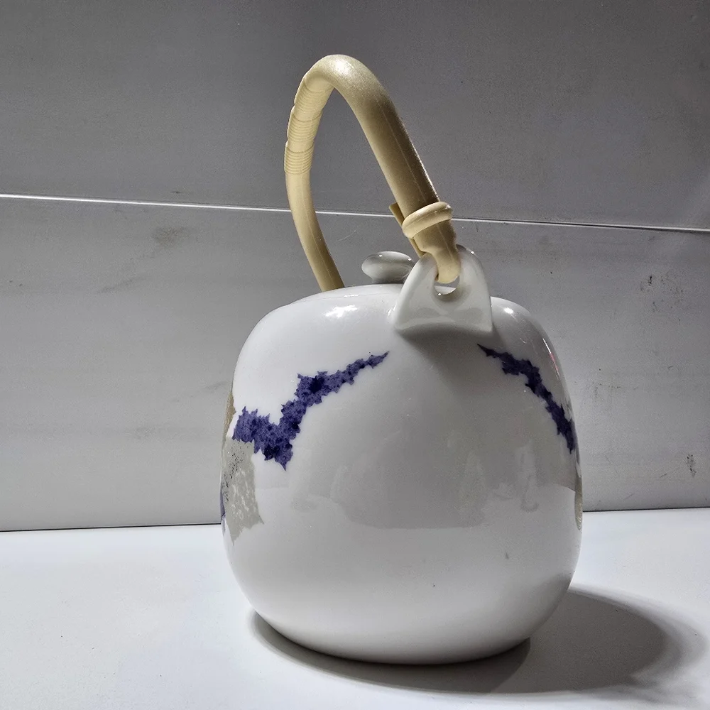 Tea Kettle And Tea Cups - Picture 5 of 14